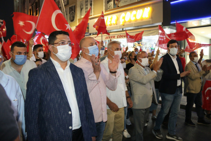 CHP Zeytinburnu İlçe Örgütünden Muhteşem 30 Ağustos Zafer Yürüyüşü