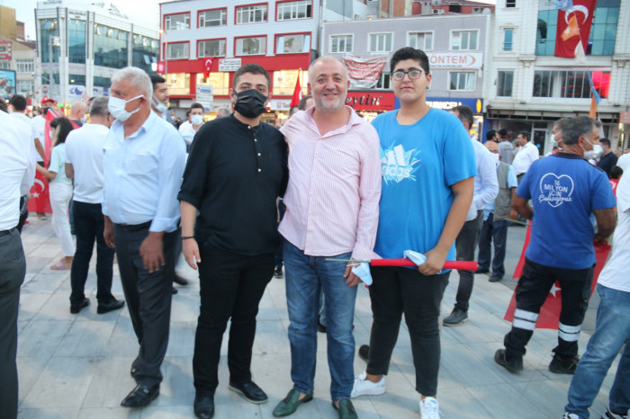 CHP Zeytinburnu İlçe Örgütünden Muhteşem 30 Ağustos Zafer Yürüyüşü