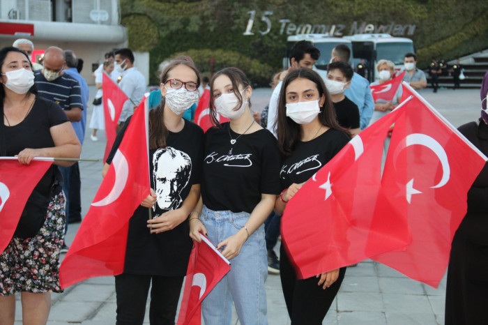 CHP Zeytinburnu İlçe Örgütünden Muhteşem 30 Ağustos Zafer Yürüyüşü