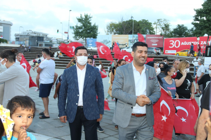 CHP Zeytinburnu İlçe Örgütünden Muhteşem 30 Ağustos Zafer Yürüyüşü