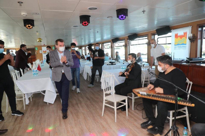 Zeytinburnu Belediyesi'nin Boğaz Gezileri Başladı