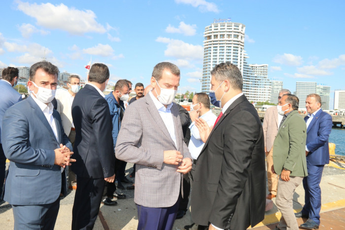 Zeytinburnu Belediyesi'nin Boğaz Gezileri Başladı