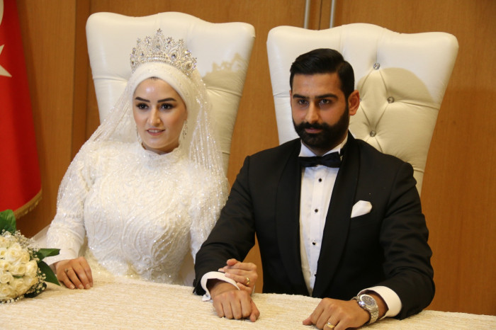Elif ve Yavuz bir ömür boyu mutluluğa EVET dedi