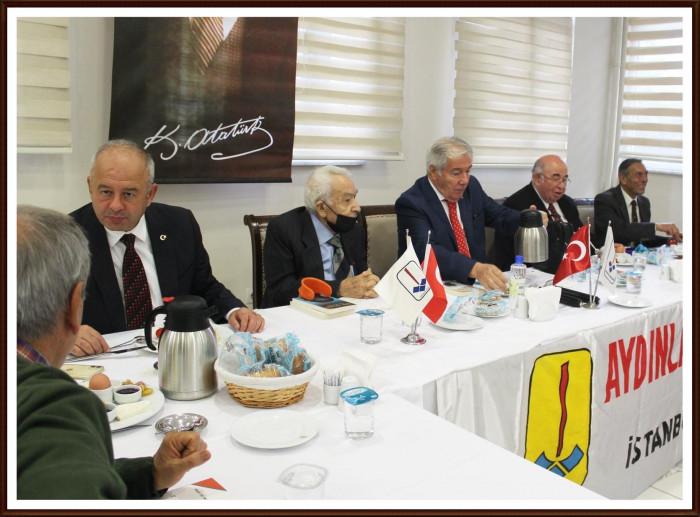 GÜNDEM Aydınlar Ocağı Olağan Genel Kurulunu Zeytinburnu'nda yaptı