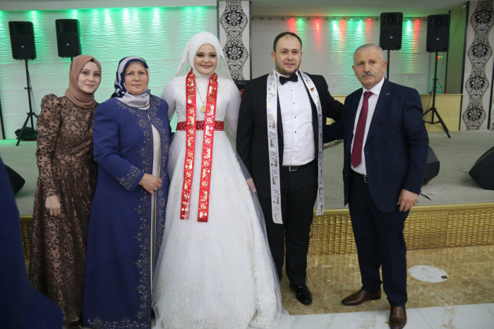 GÜNDEM Emirhan & Kübra Nur’un düğününde izdiham yaşandı