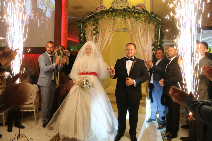 GÜNDEM Emirhan & Kübra Nur’un düğününde izdiham yaşandı