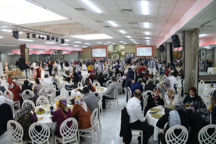 GÜNDEM Emirhan & Kübra Nur’un düğününde izdiham yaşandı