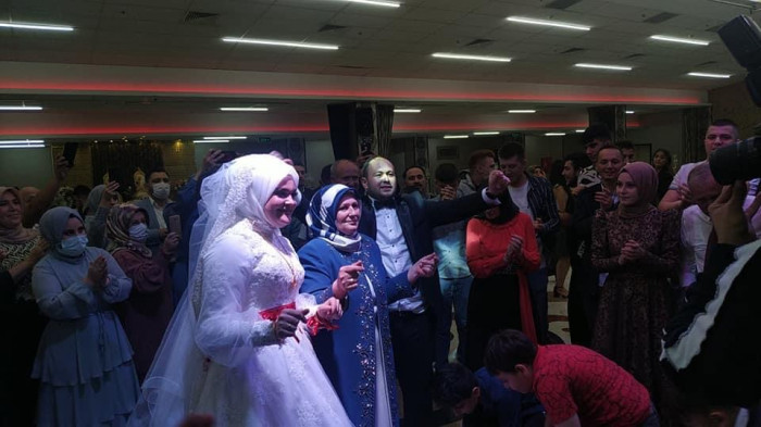 GÜNDEM Emirhan & Kübra Nur’un düğününde izdiham yaşandı