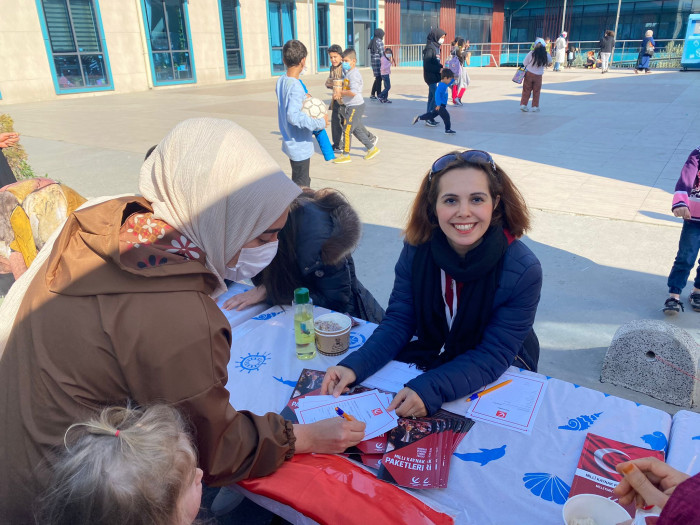 GÜNDEM Yeniden Refah Partisi Zeytinburnu'nda 10 Bin Kişiye Etli Pilav ikram etti