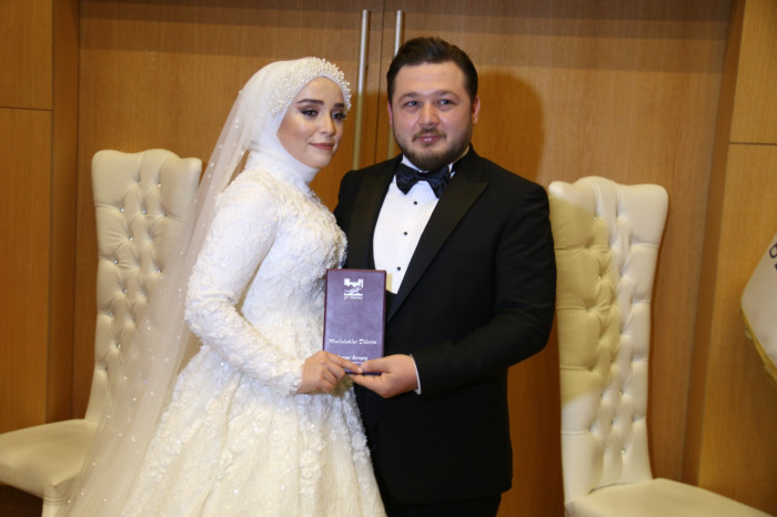 Aslı & Emre bir ömür mutluluğa EVET dediler