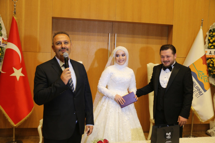 Aslı & Emre bir ömür mutluluğa EVET dediler