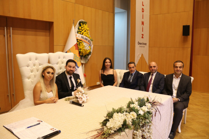 Mervenur ile Tarık bir ömür mutluluğa Evet dedi