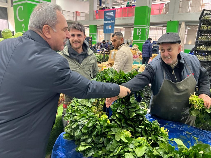 Zeytinburnu Modern Kapalı Pazarında İlk GÜN