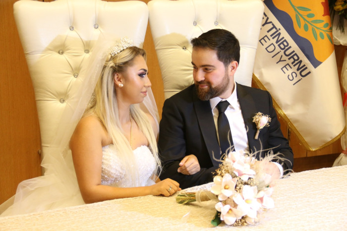 Mervenur ile Tarık bir ömür mutluluğa Evet dedi