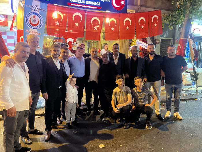 1453 Zeytinburnulular Derneğine görkemli açılış