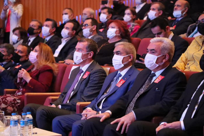 Zeytinburnu’nda ‘24 Kasım Öğretmenler Günü’ Coşkusu