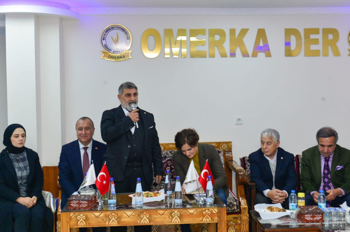 CHP İl başkanı Kaftancıoğlu Zeytinburnu'na çıkarma yaptı