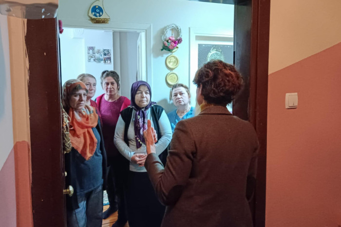 CHP İl başkanı Kaftancıoğlu Zeytinburnu'na çıkarma yaptı