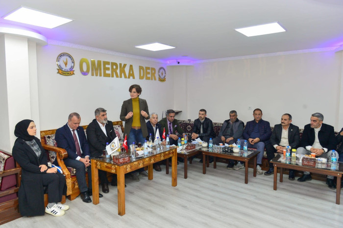 CHP İl başkanı Kaftancıoğlu Zeytinburnu'na çıkarma yaptı