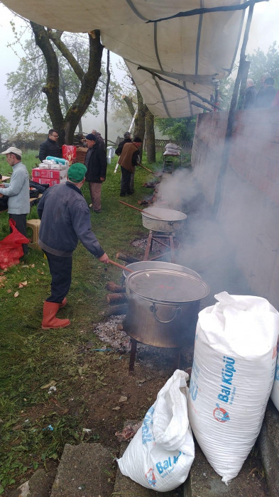 Balıkesir Hodul Köyünde 4 Bin Kişi Hayır yemeğinde buluştu