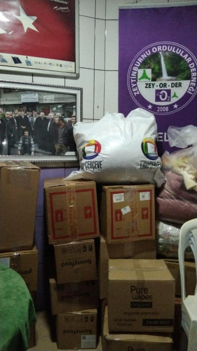 İZEDEF’ten Deprem Bölgesine 4 TIR Yardım 