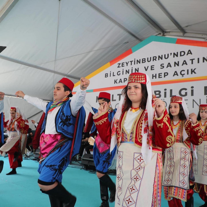 Zeytinburnu Maltepe Mahallesinde 8. Bilgi Evi hizmete açıldı