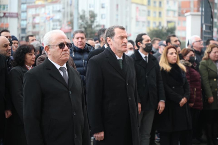 Çanakkale şehitleri kar altında anıldı