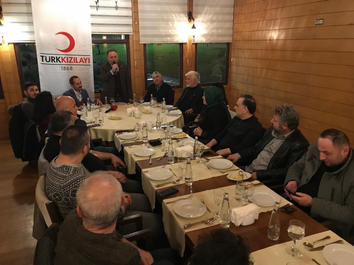 Kızılay Zeytinburnu Şubesinin Yeni Yönetiminin Tanışma Yemeği