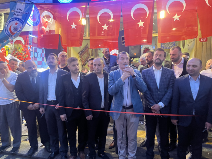 1453 Zeytinburnulular Derneğine görkemli açılış