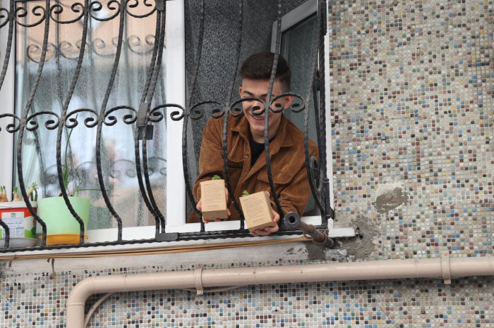 Zeytinburnu’na Bahar Fesleğenle Geldi