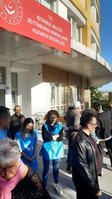 Zeytinburnu Semiha Şakir Huzurevinde renkli görüntüler