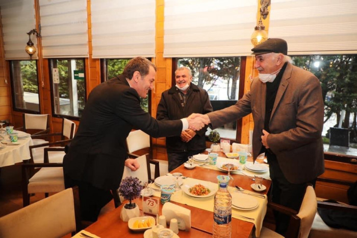 Çanakkale şehitleri kar altında anıldı