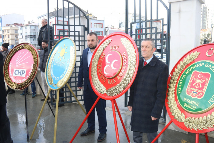 Çanakkale şehitleri kar altında anıldı