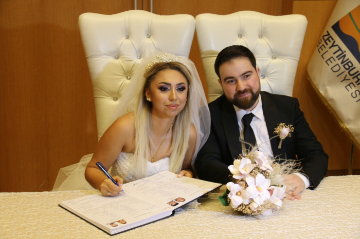 Mervenur ile Tarık bir ömür mutluluğa Evet dedi