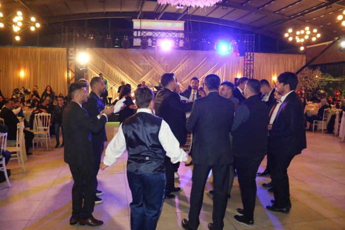 Hilal ile Halil rüya gibi bir düğünle dünya evine girdiler