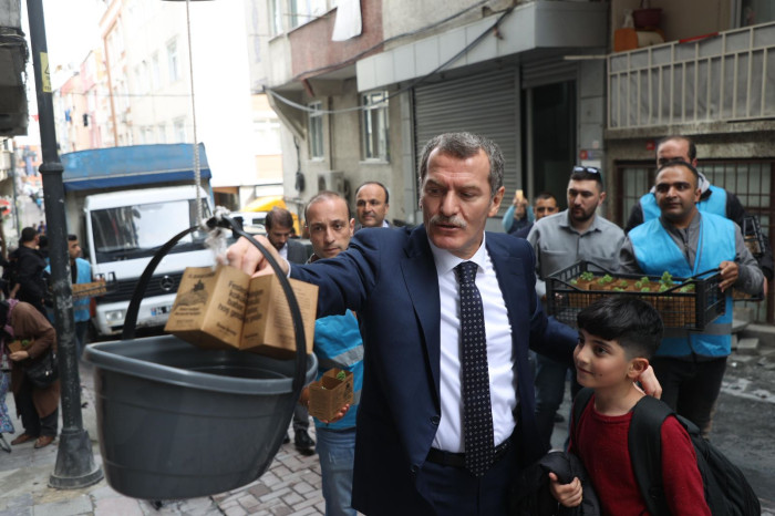 Zeytinburnu’na Bahar Fesleğenle Geldi