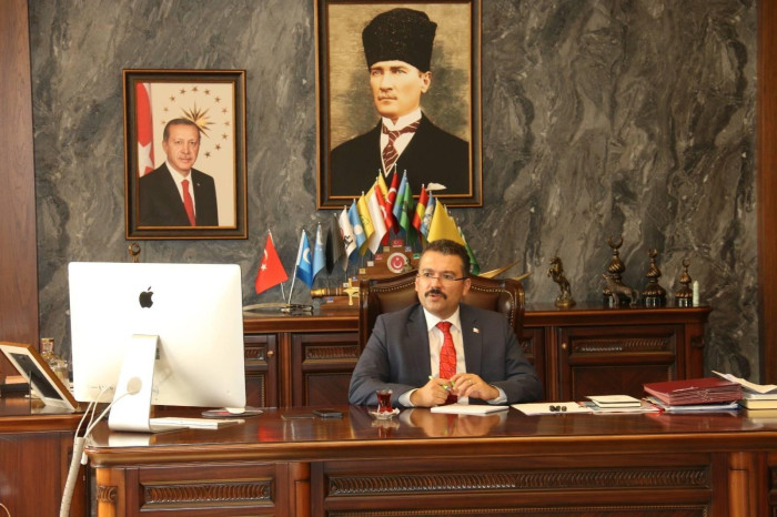 ZEYDEF’ten Kaymakam Ercan Turan’a hayırlı olsun ziyareti