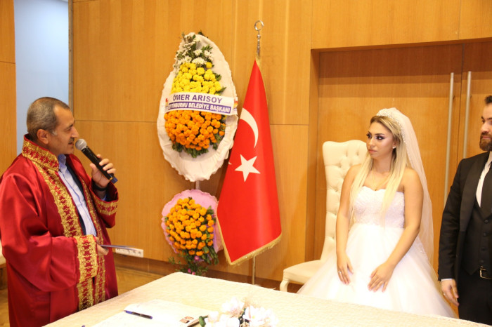 Mervenur ile Tarık bir ömür mutluluğa Evet dedi