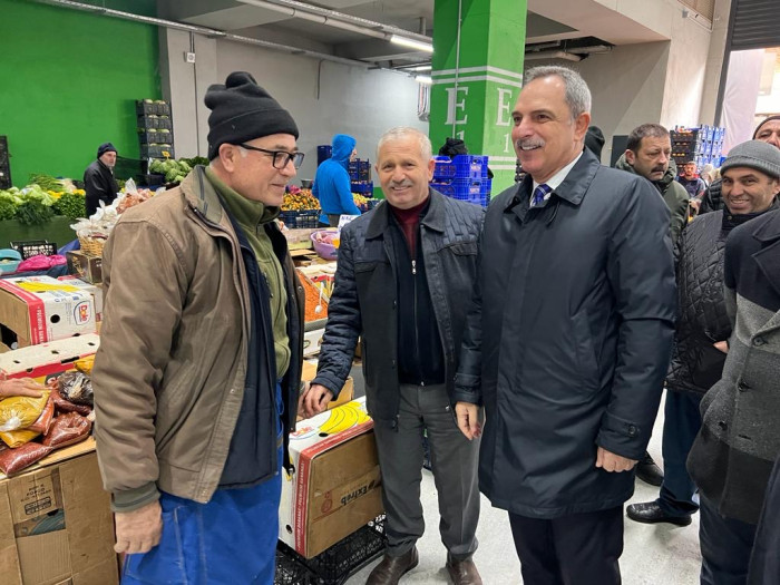 Zeytinburnu Modern Kapalı Pazarında İlk GÜN