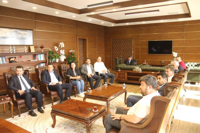 ZEYDEF’ten Kaymakam Ercan Turan’a hayırlı olsun ziyareti