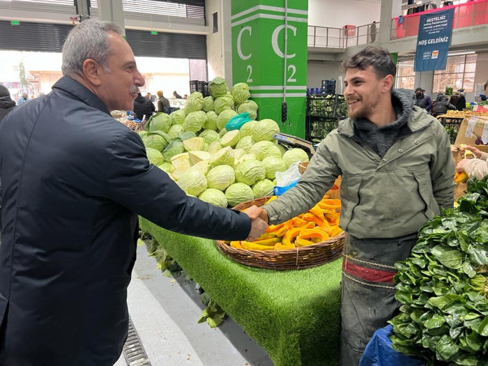Zeytinburnu Modern Kapalı Pazarında İlk GÜN