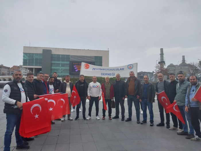 1453 Zeytinburnulular Derneği Taksim Şehitlerini andı