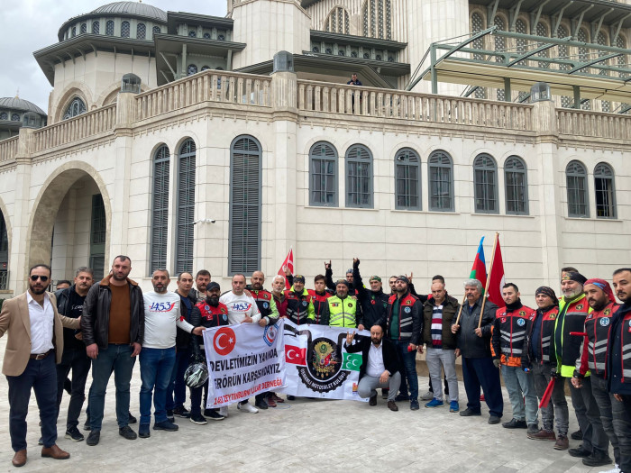 1453 Zeytinburnulular Derneği Taksim Şehitlerini andı