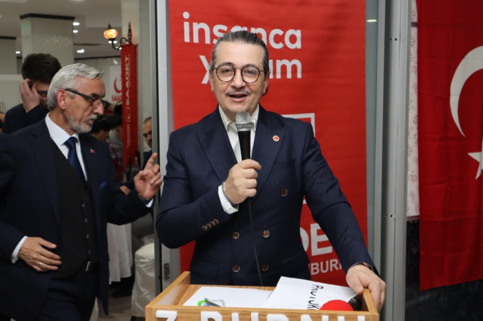 Saadet Partisi’nin Zeytinburnu iftarında izdiham vardı