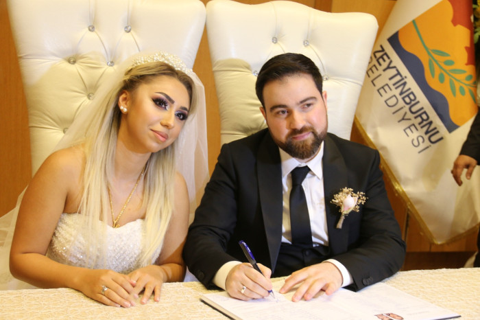 Mervenur ile Tarık bir ömür mutluluğa Evet dedi