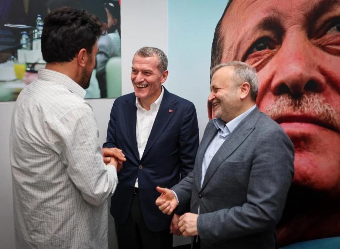 AK Parti Deneyimli Mahalle başkanlarıyla istişare etti