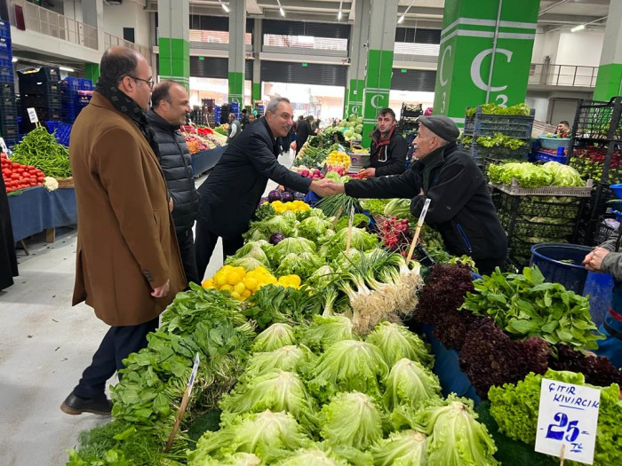 Zeytinburnu Modern Kapalı Pazarında İlk GÜN