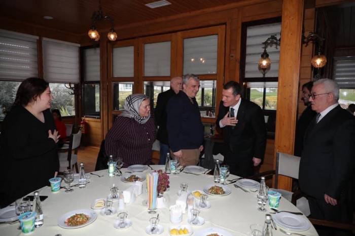 Çanakkale şehitleri kar altında anıldı