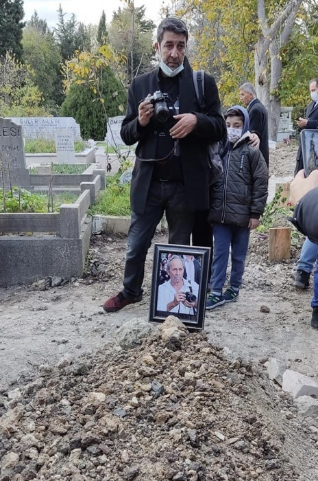 Duayen Gazeteci Mehmet Alpay gözyaşları arasında toprağa verildi