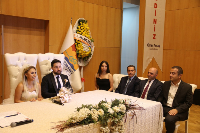 Mervenur ile Tarık bir ömür mutluluğa Evet dedi